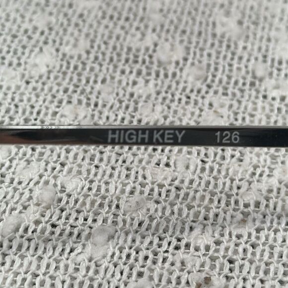 QUAY X Desi High Key Silver and Blue Mirrored Rimless Aviator Sunglasses - Picture 9 of 12